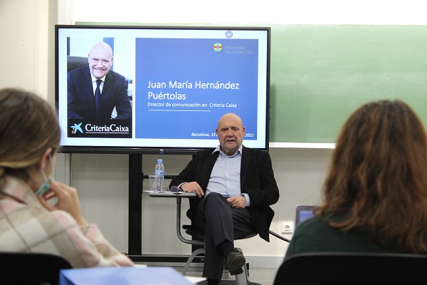 Diàleg entre periodisme i comunicació corporativa